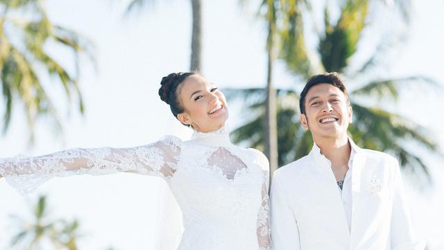 Artis Indonesia Menikah Dengan Fans